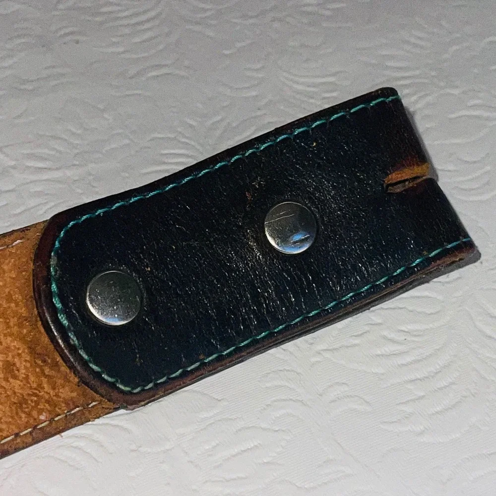 VTG Southwestern Turquoise Laced Leather Belt w/Silver Conchos Siz 32-36
